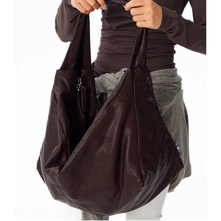 OVERSIZE SHOULDER BAG