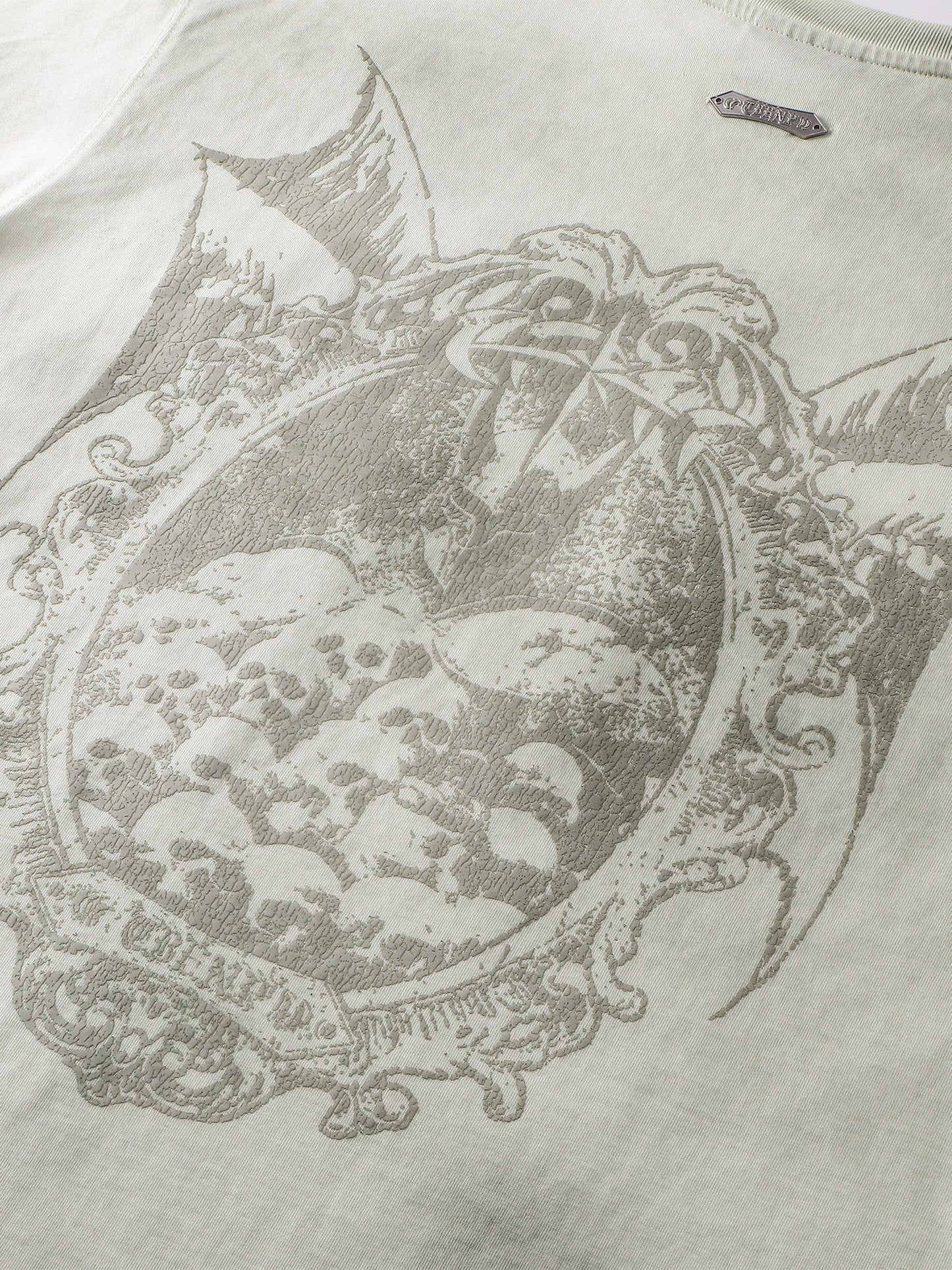 LUMINOUS DAWN KNIGHT BADGE S/S TEE