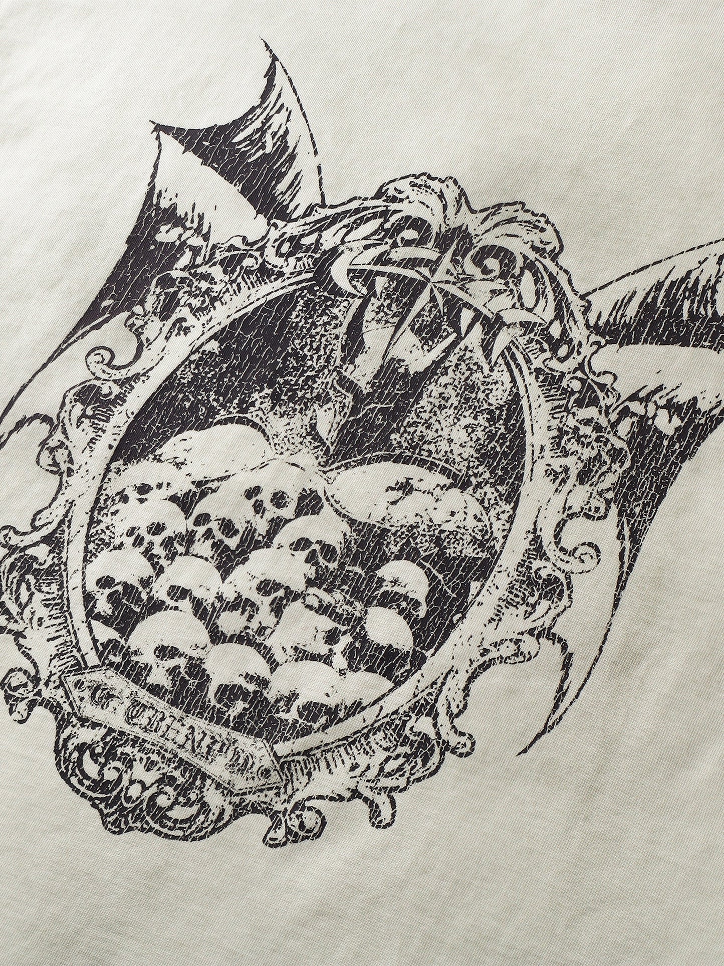 LUMINOUS DAWN KNIGHT BADGE S/S TEE