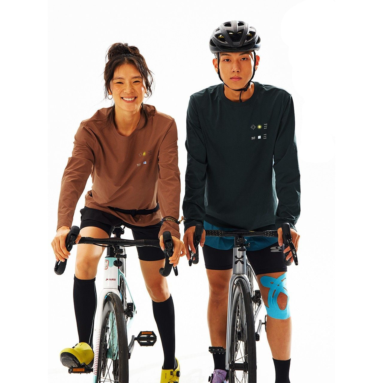 "TRAIN YOUR SOUL/BODY" GRAPHIC LONG SLEEVE TEE