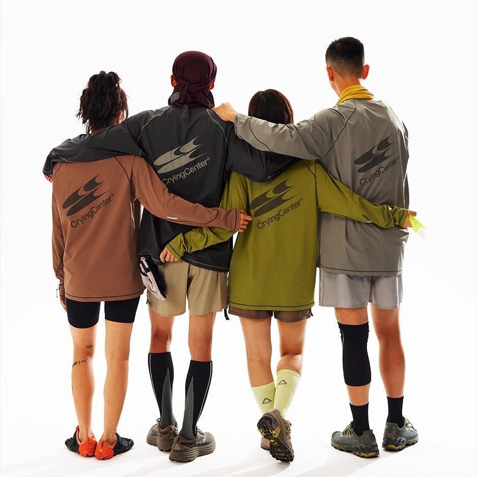 3C LOGO ON THE BACK LONG SLEEVE TEE