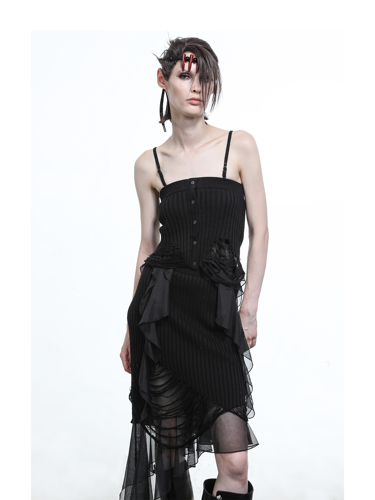 DISTRESSED KNITTED TOP WITH RUFFLES