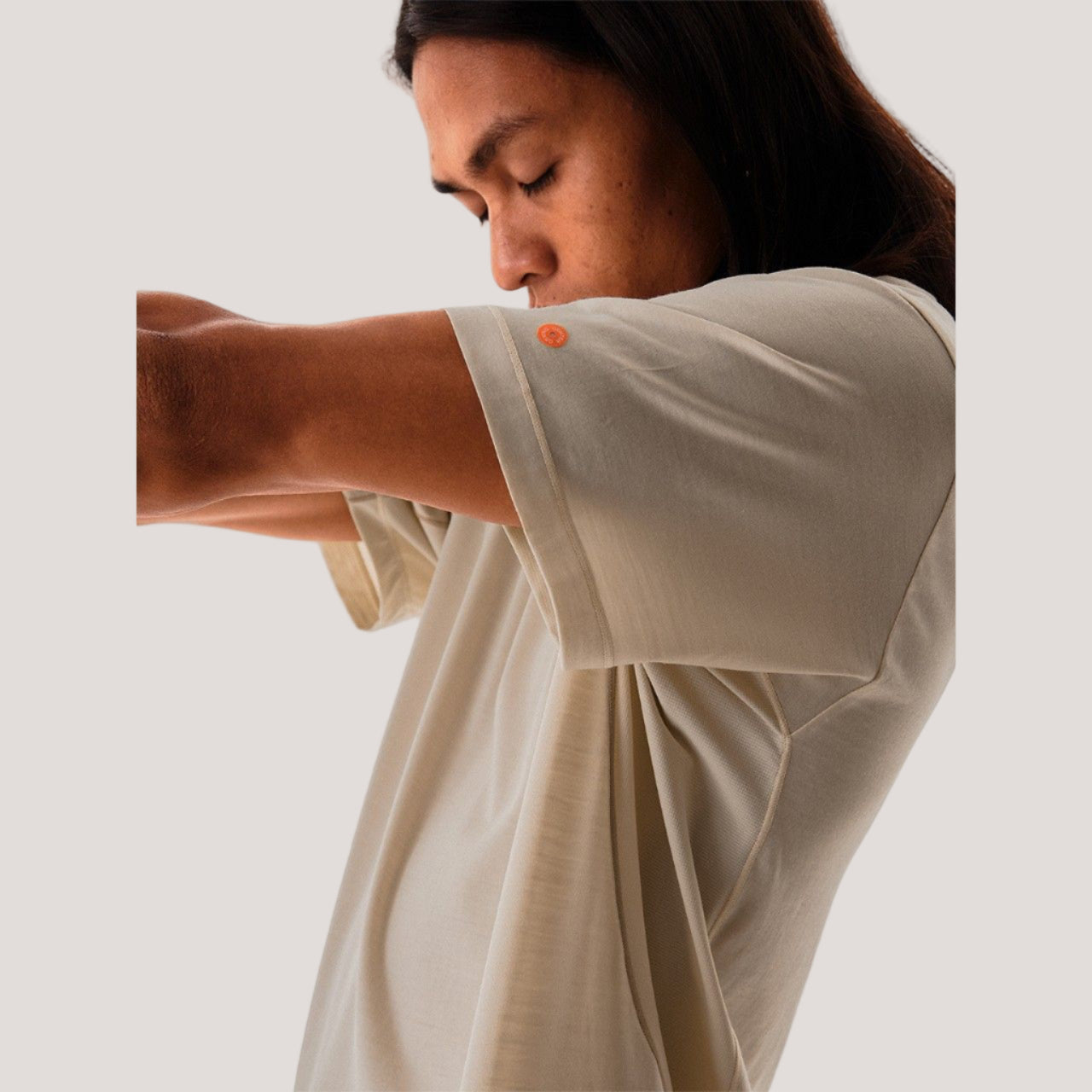 TEMPERATURE REGULATING SEE THROUGH TEE WITH MERINO WOOL