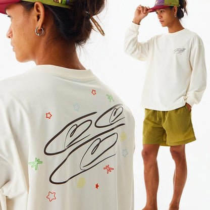 LONG SLEEVE HEART LOGO BACK GRAPHIC TEE