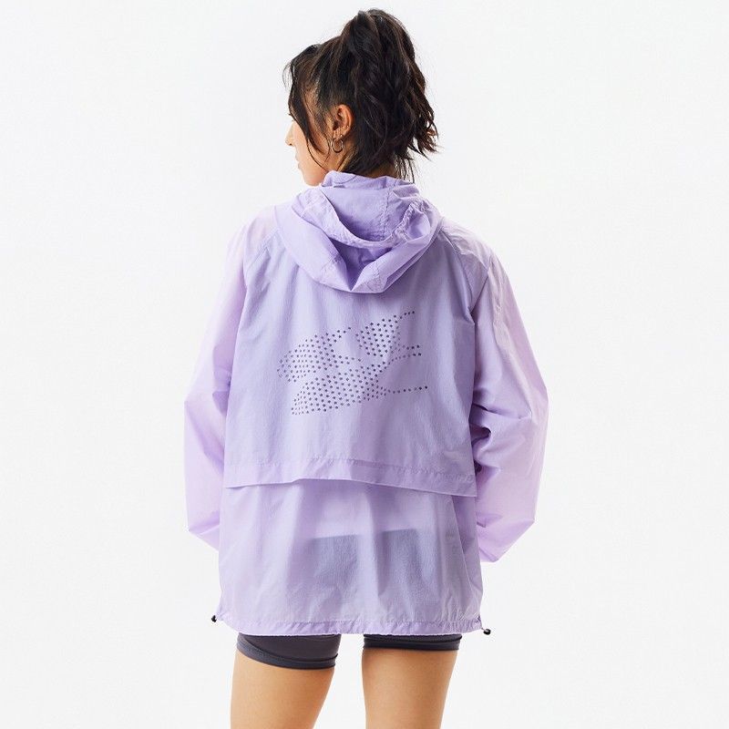 BREATHING WINDBREAKER